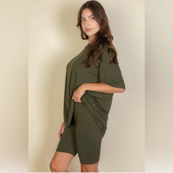 Olive Green Align Matching Set Oversized T Shirt Biker Shorts Lululemon Vuori - Picture 3 of 6
